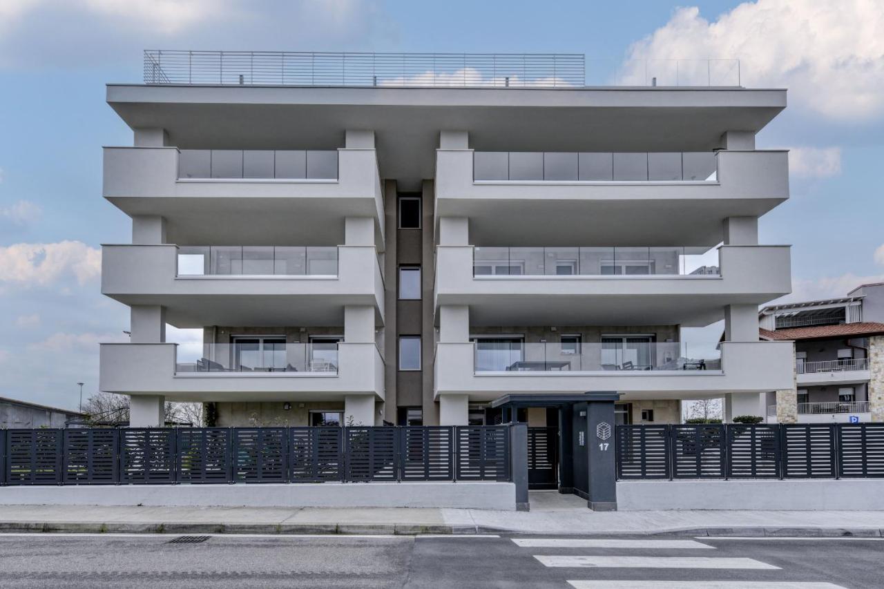 Opalia Residence - Garda Lake Lifestyle Apartment Peschiera del Garda Eksteriør billede