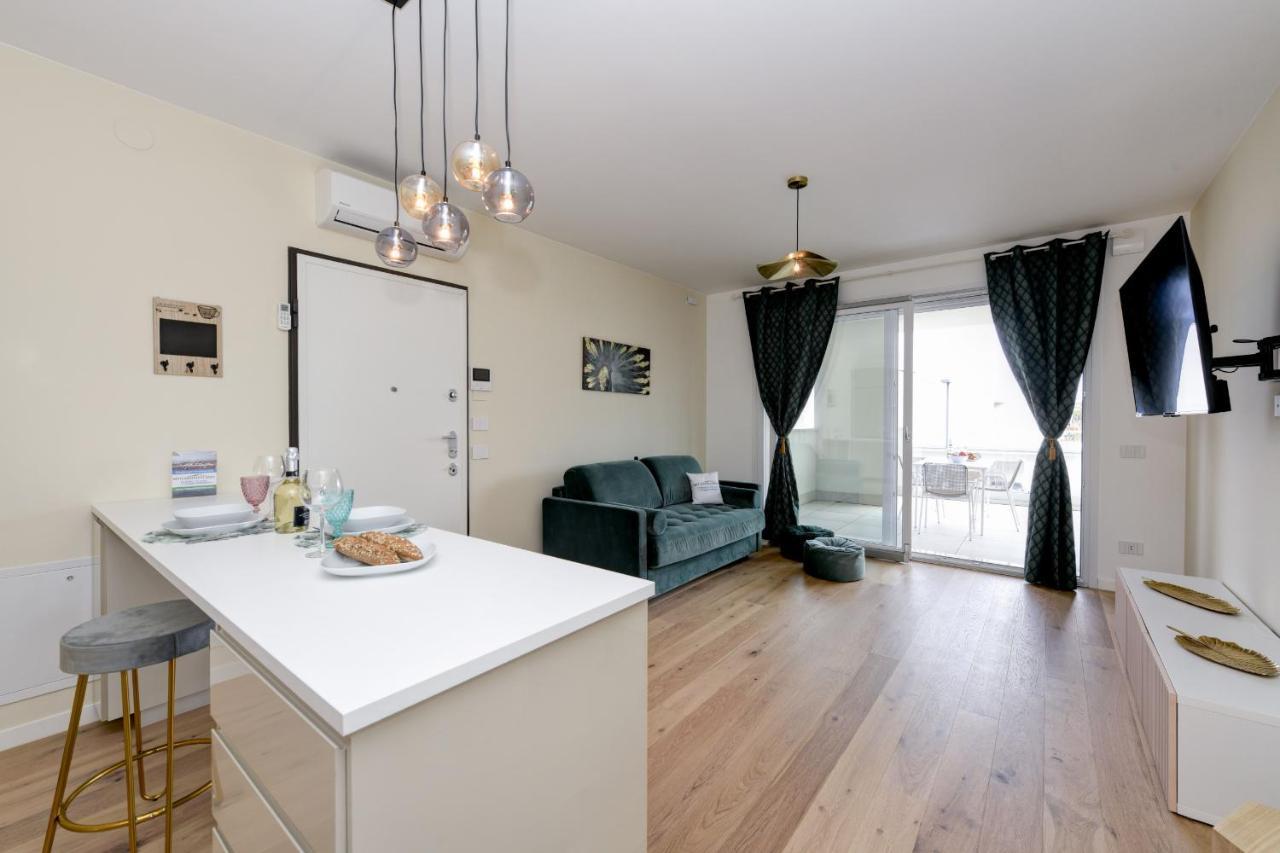 Opalia Residence - Garda Lake Lifestyle Apartment Peschiera del Garda Eksteriør billede
