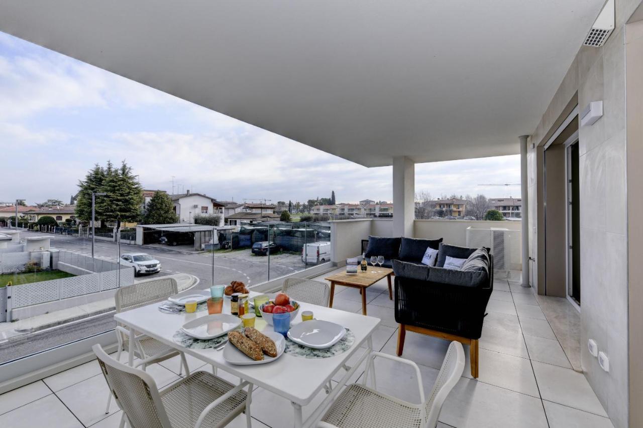 Opalia Residence - Garda Lake Lifestyle Apartment Peschiera del Garda Eksteriør billede