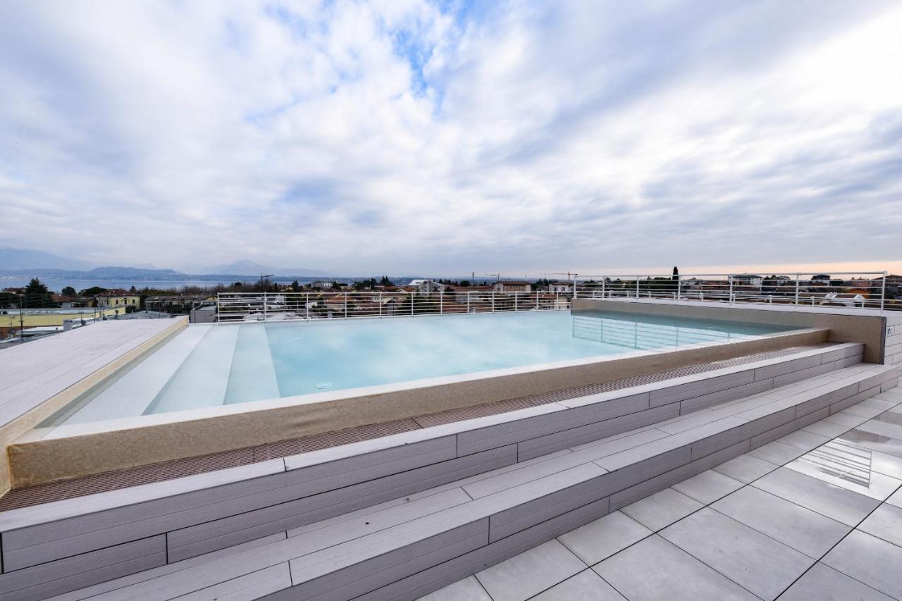 Opalia Residence - Garda Lake Lifestyle Apartment Peschiera del Garda Eksteriør billede