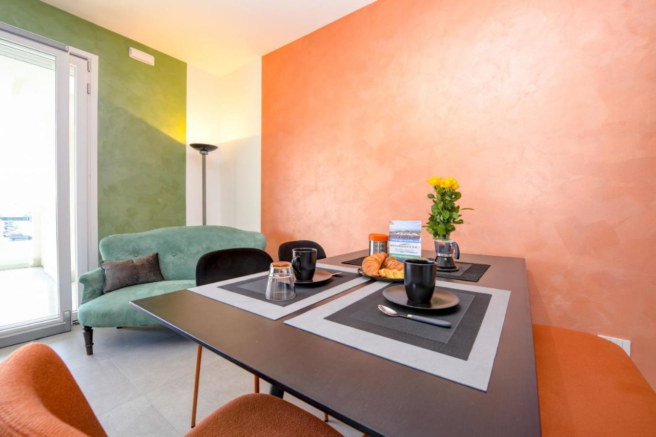 Opalia Residence - Garda Lake Lifestyle Apartment Peschiera del Garda Eksteriør billede
