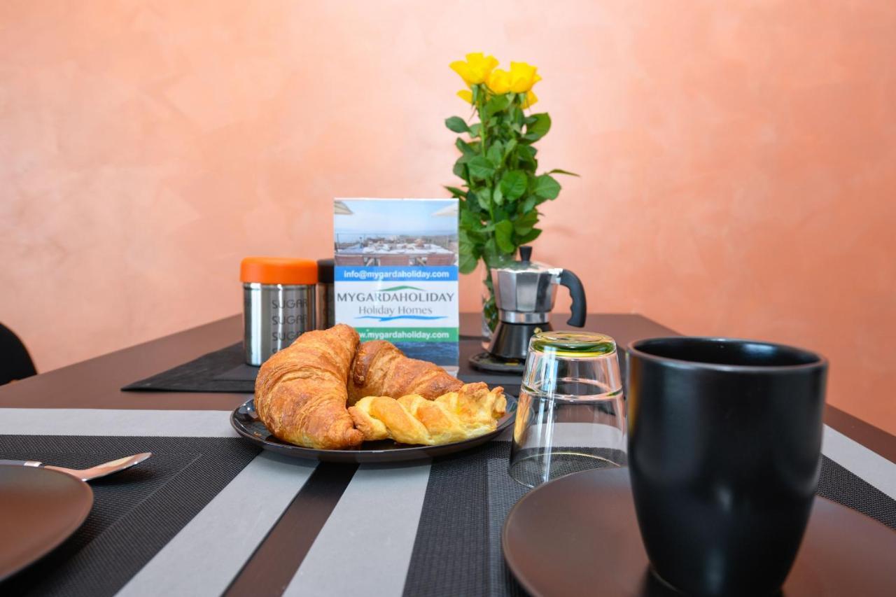 Opalia Residence - Garda Lake Lifestyle Apartment Peschiera del Garda Eksteriør billede